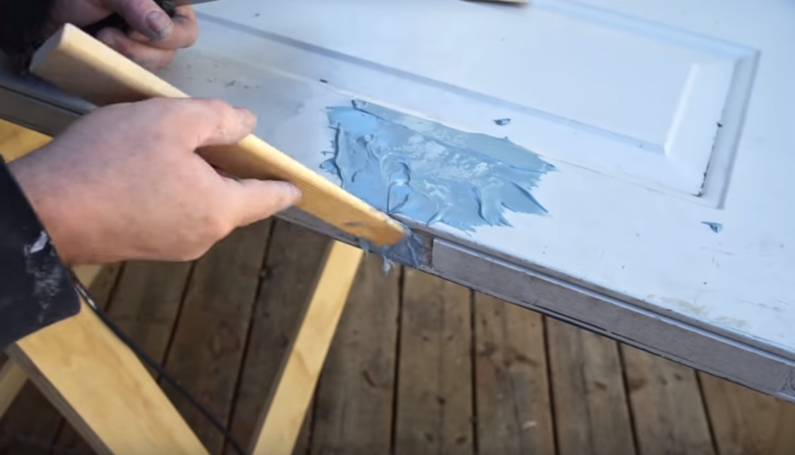 metal door repair